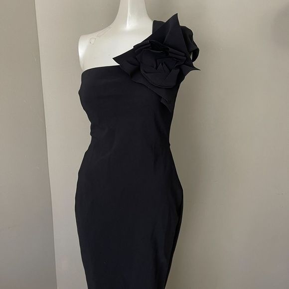 NWT Chiara Boni La Petite Robe Nicolasa One-Shoulder Gown $1090 - Picture 6 of 10